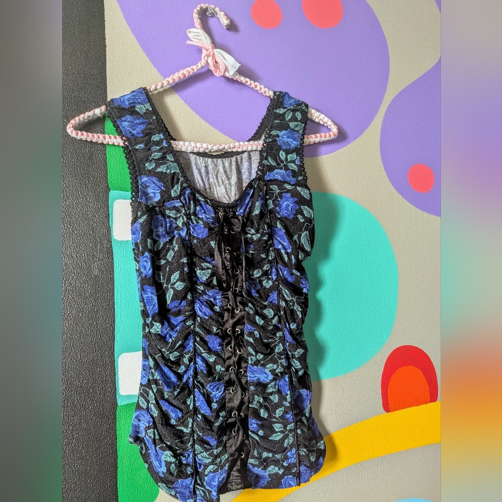 90s Floral Lace-Up Shirt with Blue Roses